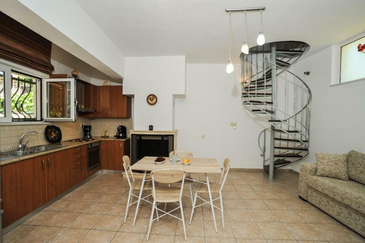 Romantic Corner Maisonette house Stalós Extérieur photo